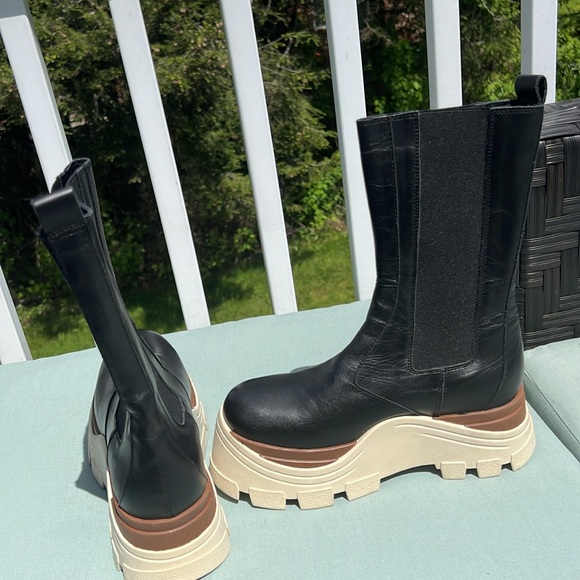 Free People Phoenix Chelsea Boots black size 39/8.5 - Picture 16 of 16